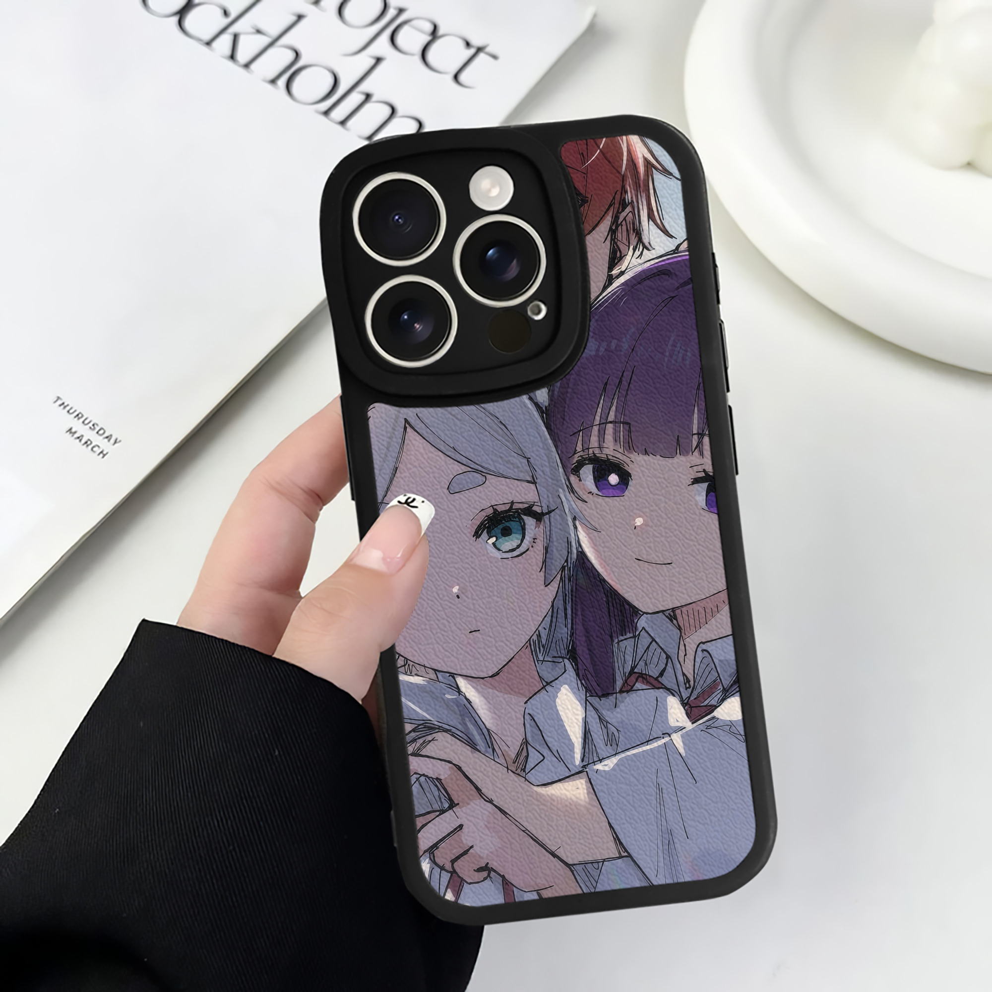 （画像用） 葬送のフリーレン Frieren 【iPhone 16シリーズ対応】シリコンスマホケース（レザー調） 材質：シリコン